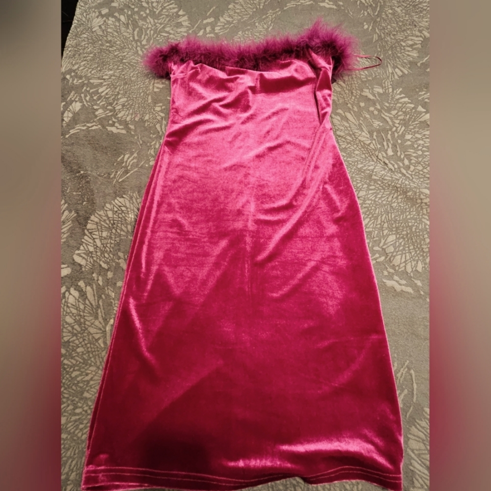 Beautiful Tube Dress with Feathers